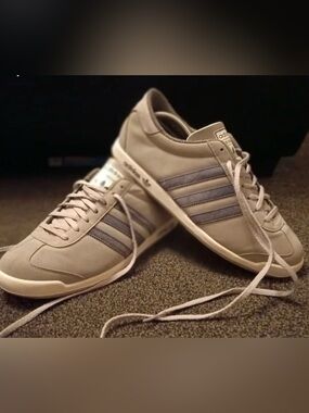 adidas Men’s the Sneaker Grey Sneakers with Navy Three Stripes